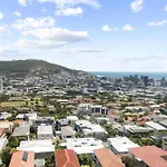Disa Park 2Br Apartment With Spectacular Views